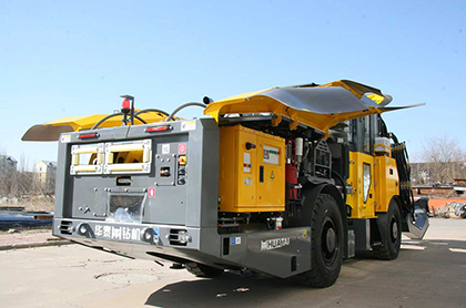 Jumbo hidráulico para perforación, HT71-A